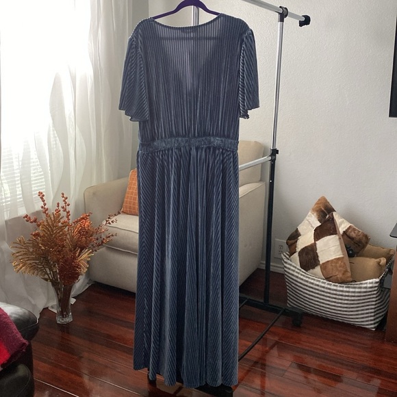 Simplee Apparel Women's Blue Maxi Dress Size 3XL  ( E - 21 ) - Picture 3 of 8